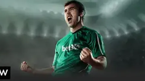 蓝黑接棒红黑，费耶诺德欧冠连战米兰双杰